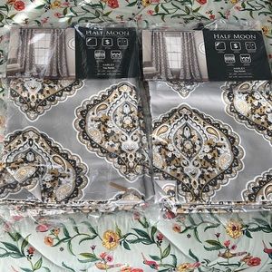 BNWT Paisley Print Room Darkening Curtains | 2 panels | 52x84